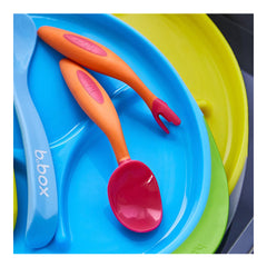 مجموعة أدوات المائدة للأطفال بسن المشي من بي بوكس - مخفوق الفراولة