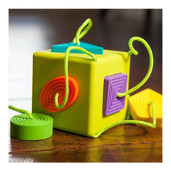 Fat Brain Toys Oombee Cube Fat Brain Toys