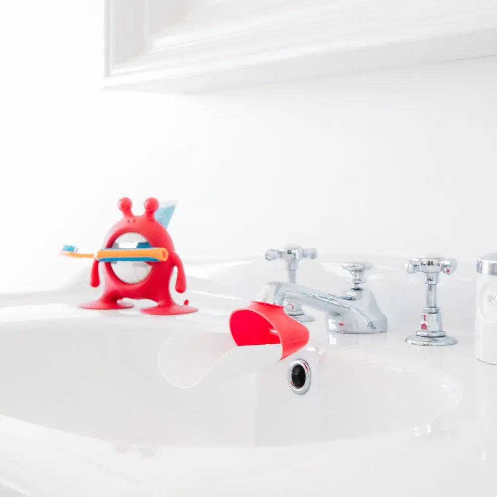 Prince LionHeart Eyefamily Bathroom Set - Fuchsia Prince LionHeart