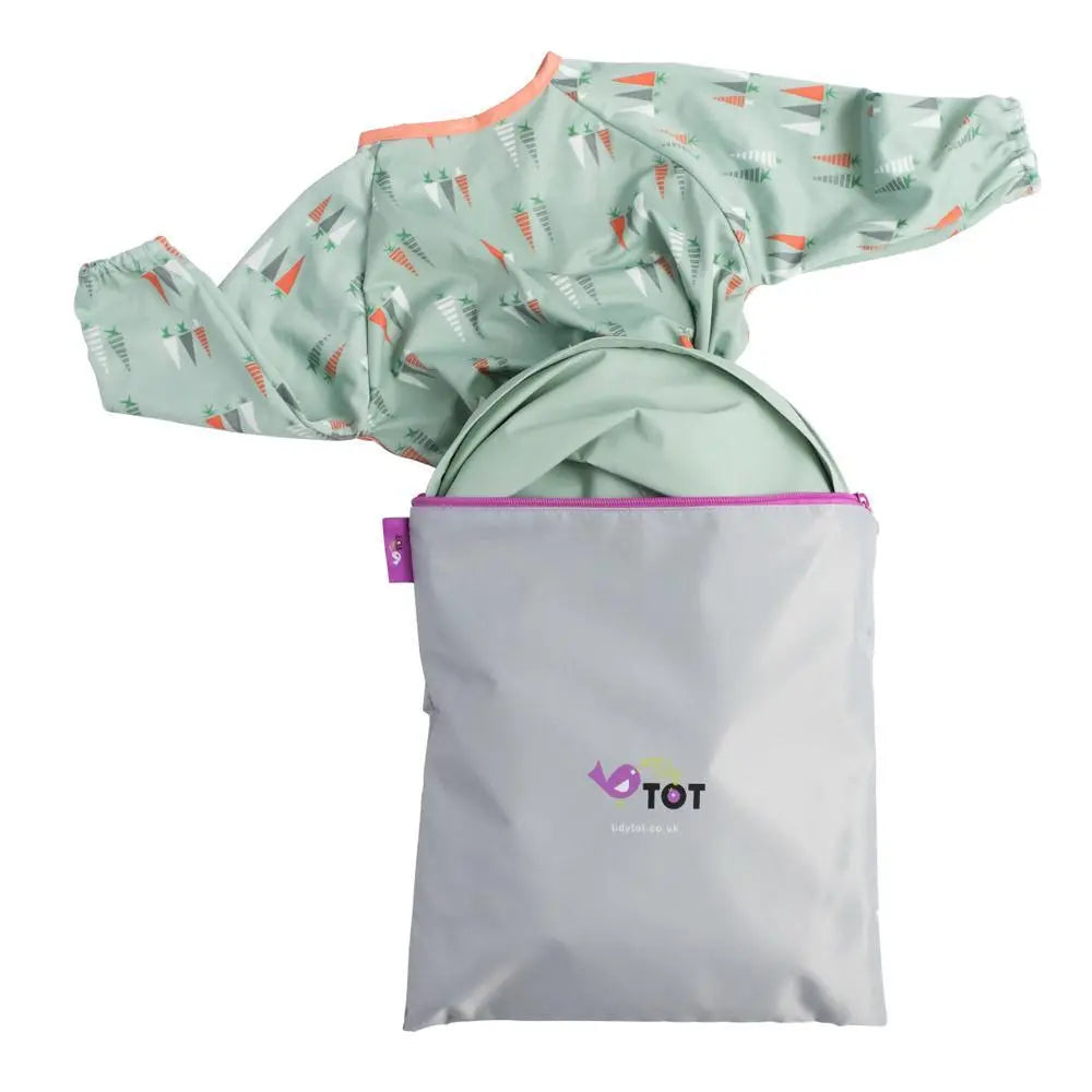 Tidy tot Bib & Tray Set + Bag, Sage Green Tidy tot