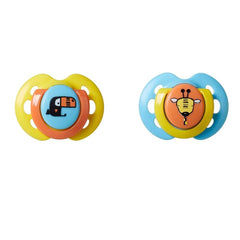 Tommee Tippee Fun Style Soothers : (0-6 Months ) , Pack of 2 - Giraffe & Toucan Tommee Tippee