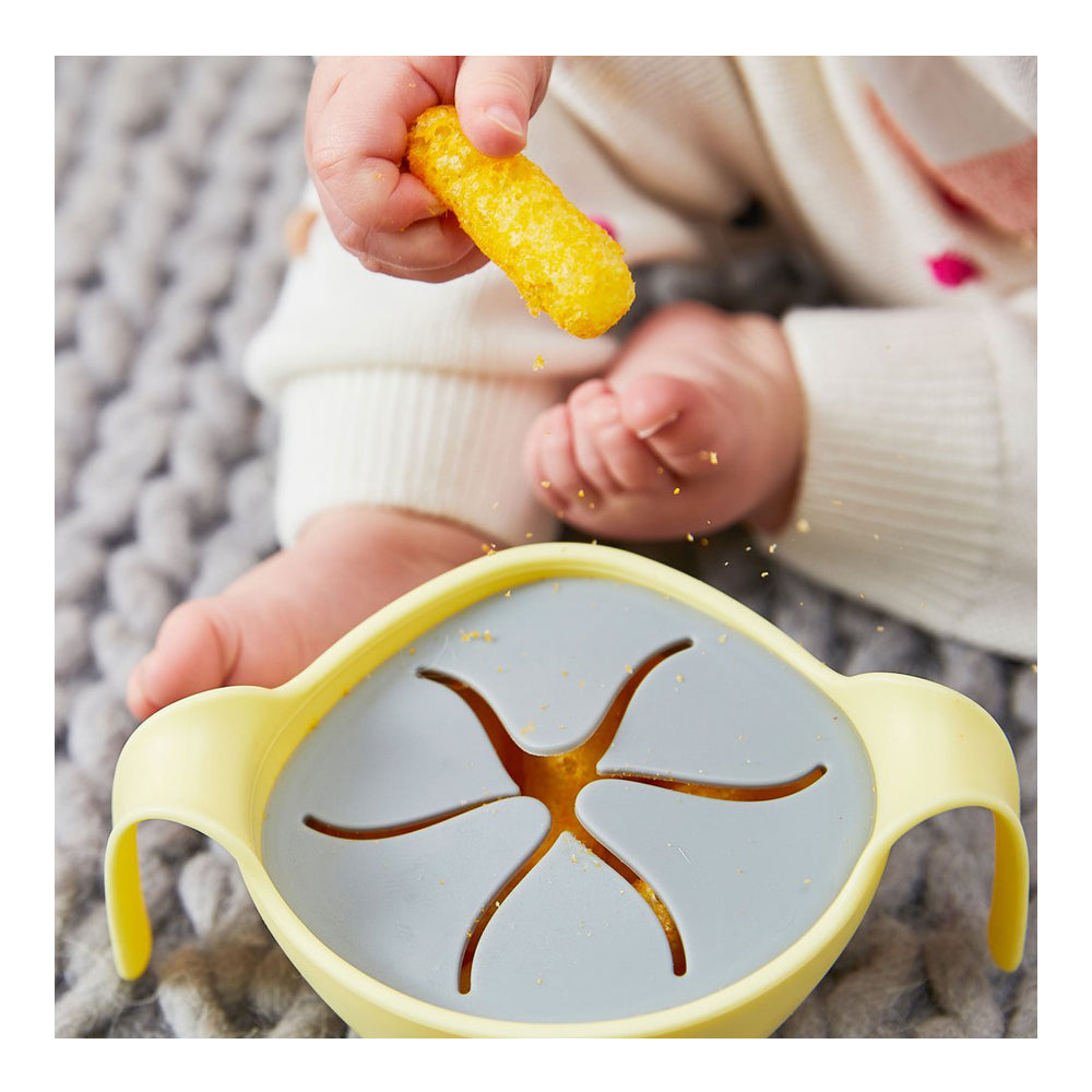 وعاء بوكس ​​مع مصاصة - موز مقسوم